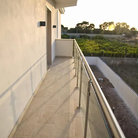 Celeste ベッド・アンド・ブレックファスト 3*